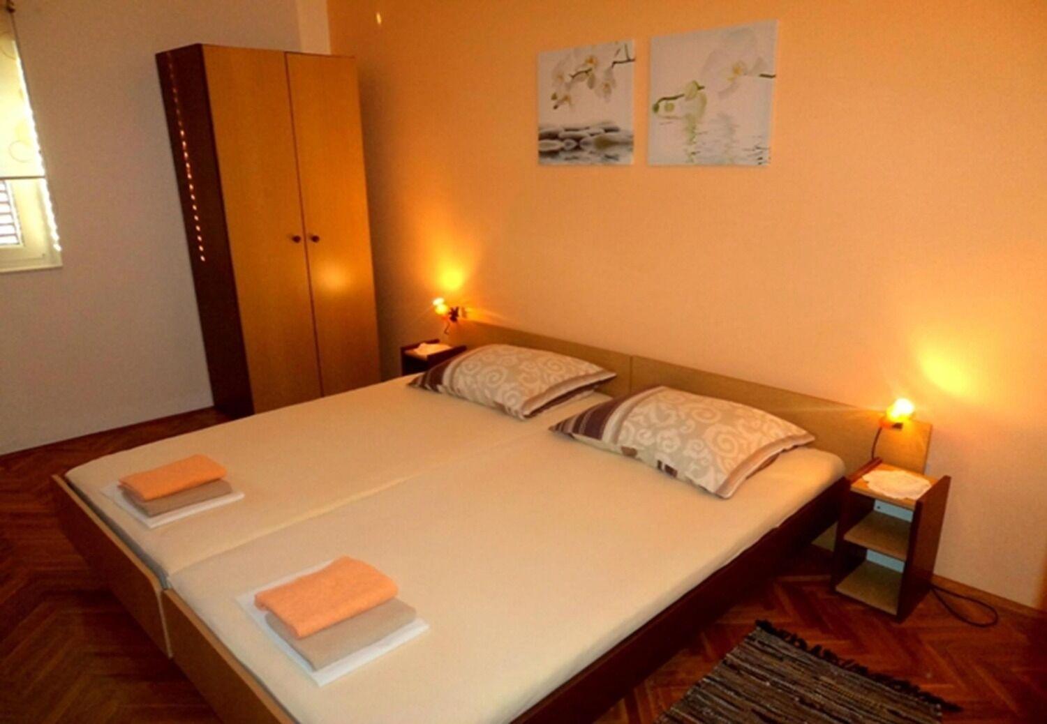 Apartments And Rooms Ognjen - Family Apartments With Free Parking Betina  Luaran gambar